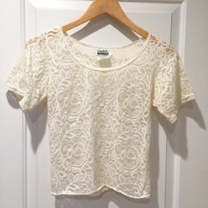 Off White Cream Lace Crop Top Cropped Tee Medium